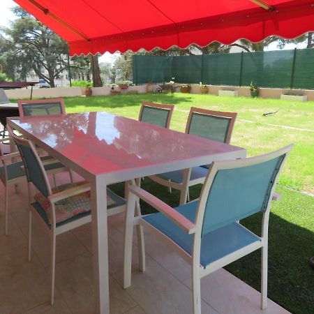 Superbe Rez De Jardin Dans Residence Au Calme Nisa Exterior foto