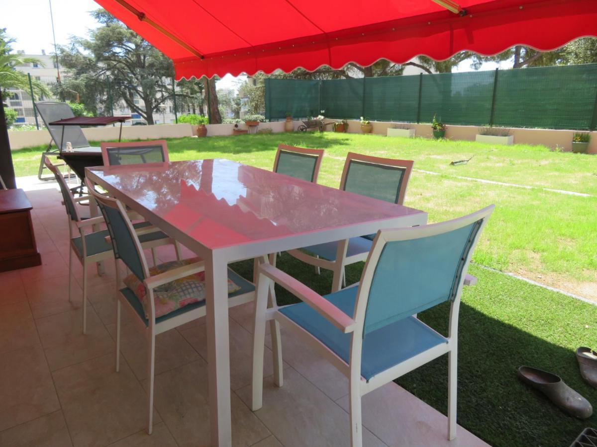 Superbe Rez De Jardin Dans Residence Au Calme Nisa Exterior foto