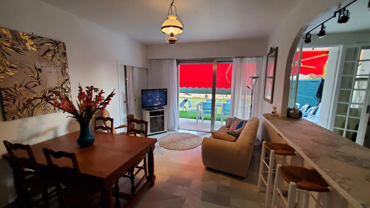 Superbe Rez De Jardin Dans Residence Au Calme Nisa Exterior foto