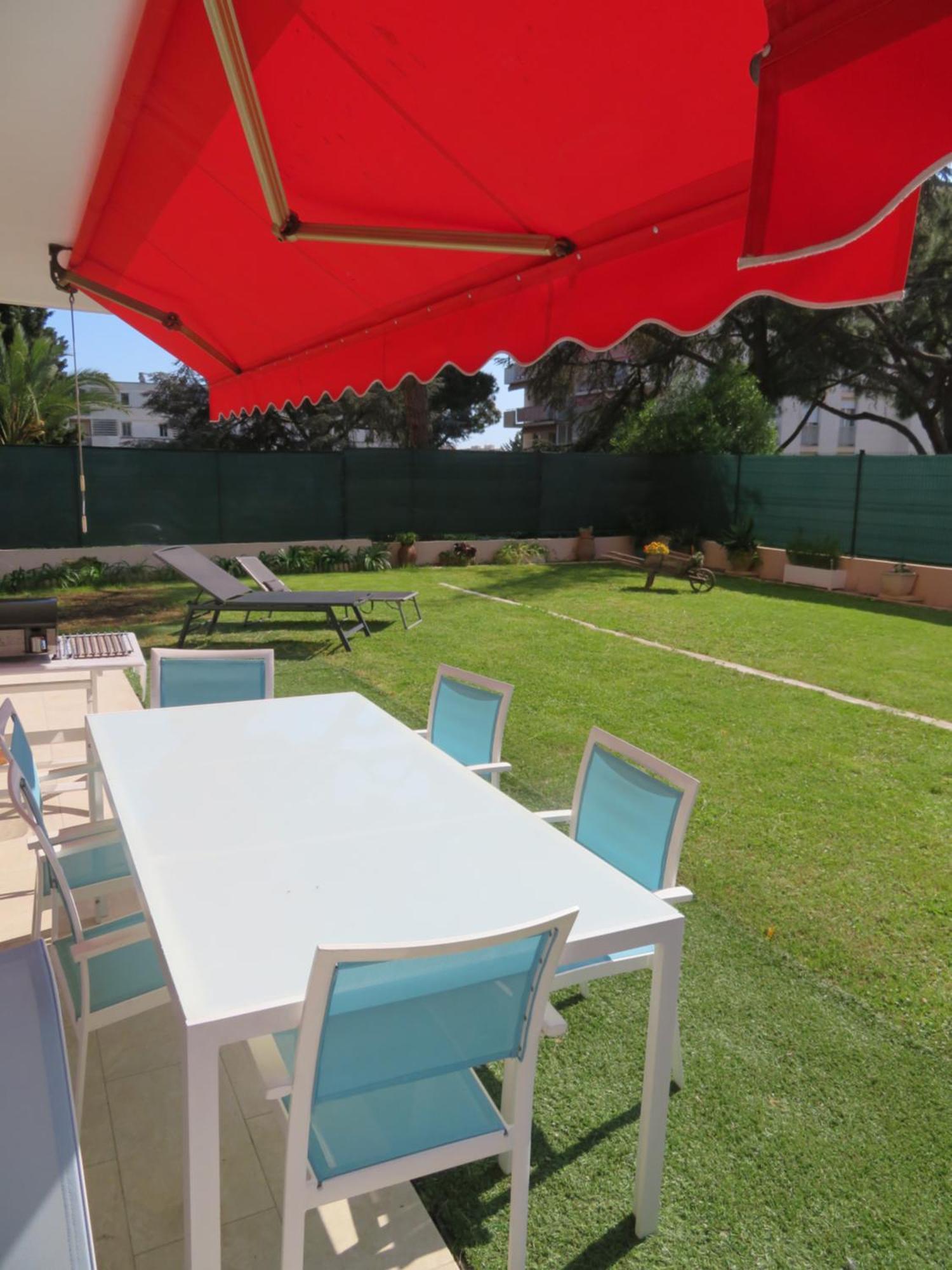 Superbe Rez De Jardin Dans Residence Au Calme Nisa Exterior foto